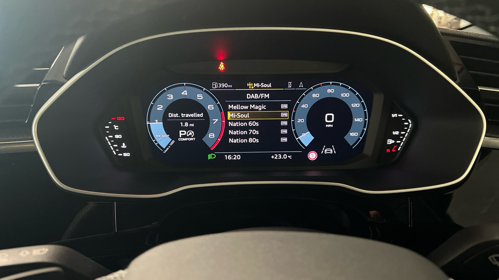Audi Q3 S Line Black #61