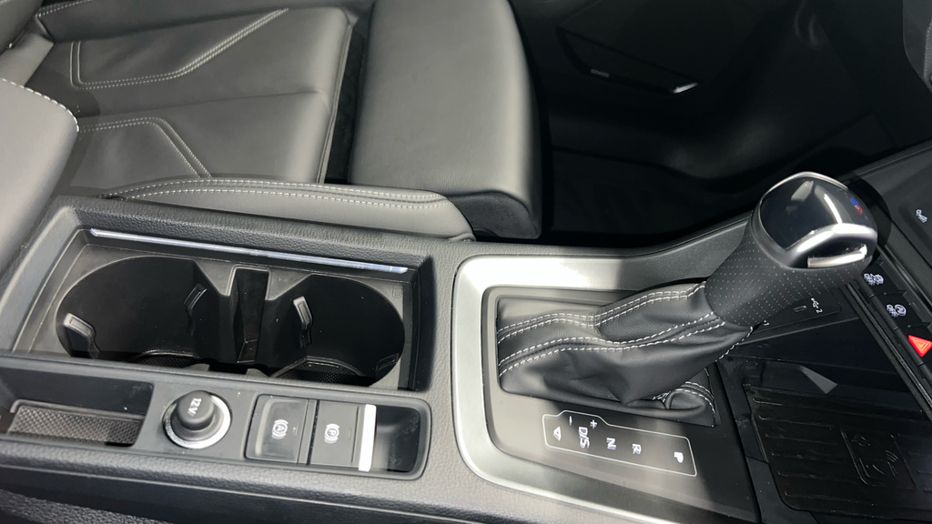 Audi Q3 S Line Black #31