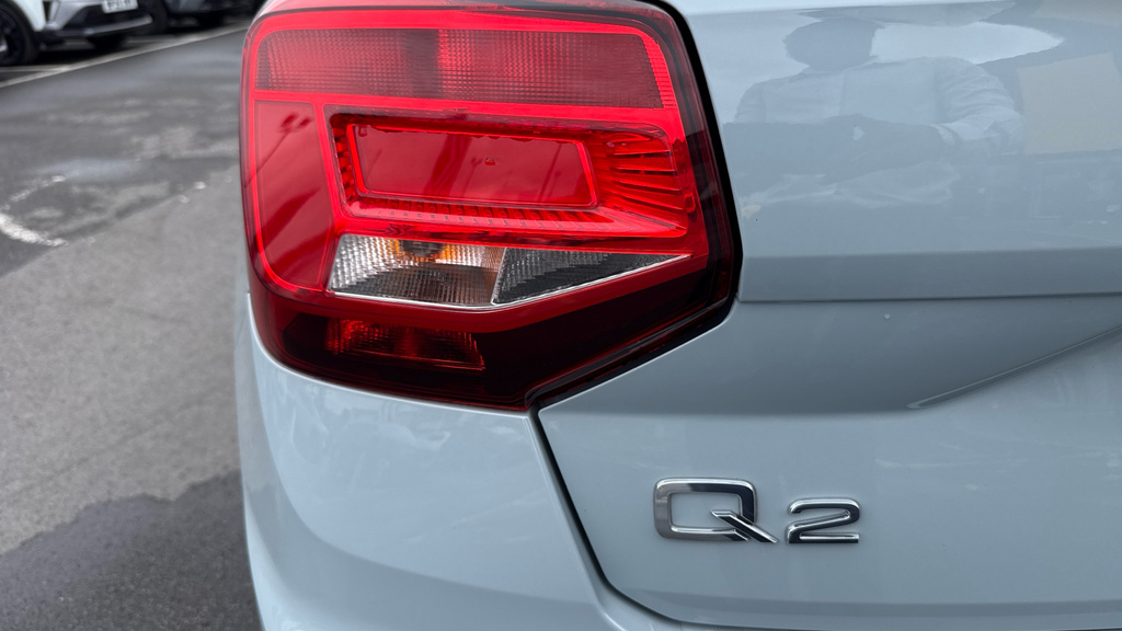 Audi Q2 S Line Blue #41