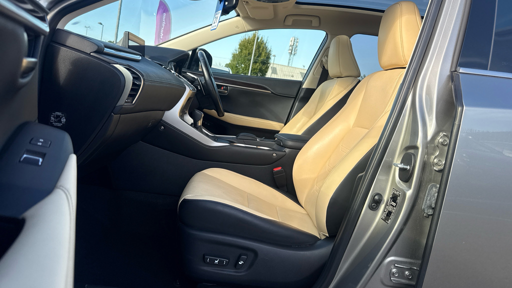 Lexus NX 300H Blue #10