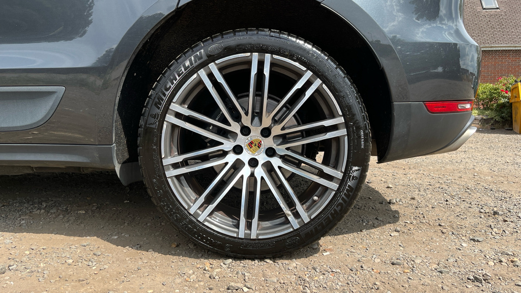 Porsche Macan Pdk Grey #18