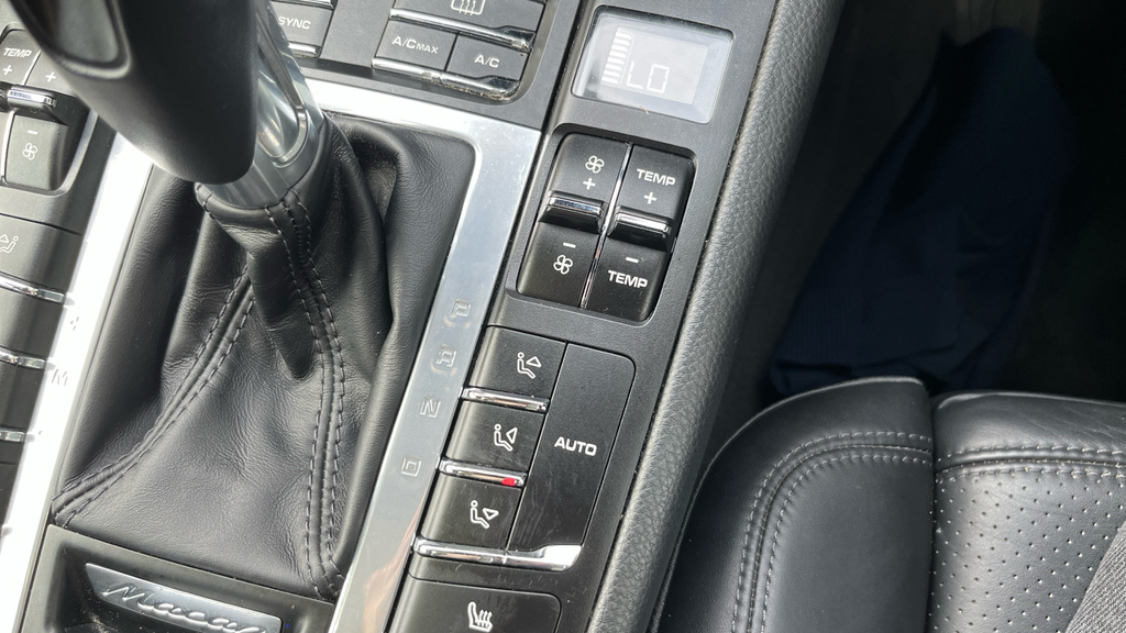 Porsche Macan Pdk Grey #36