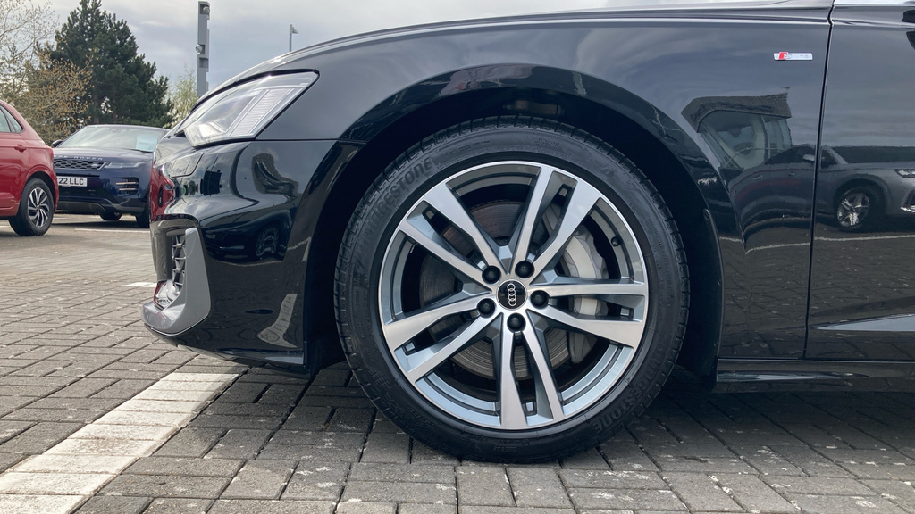 Audi A6 Black Edition Black #18