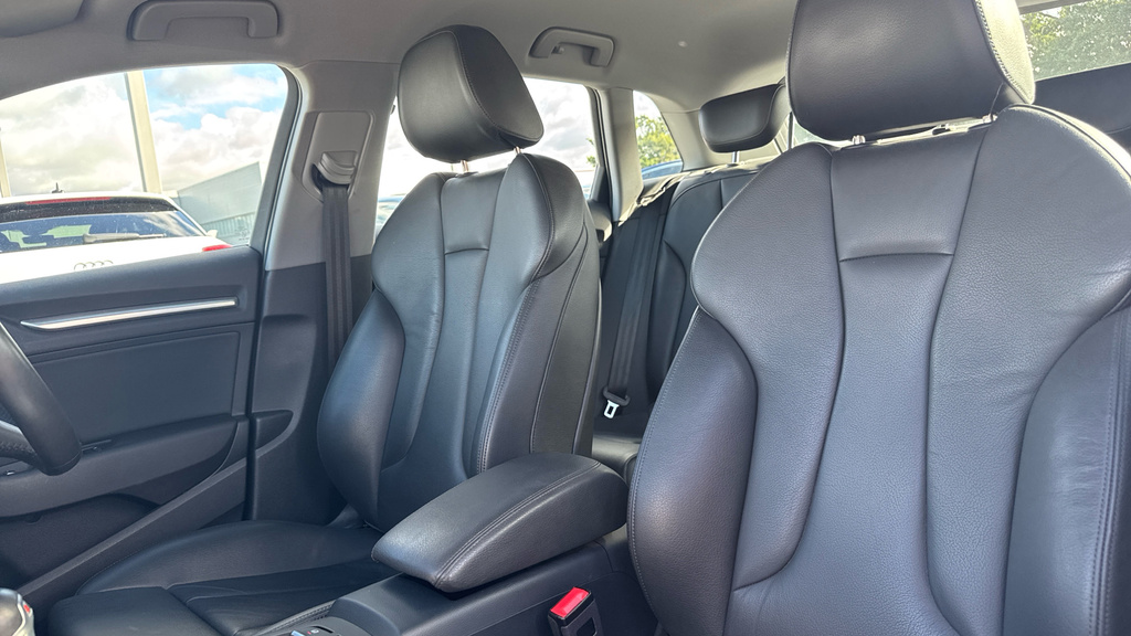 Audi A3 2019 68 1.5 Grey #24