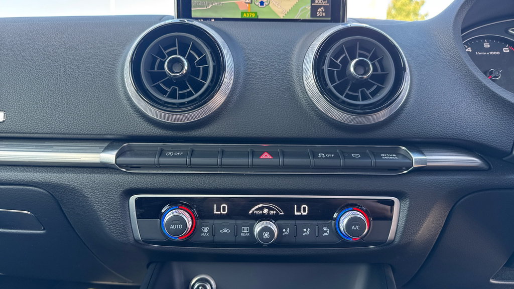 Audi A3 2019 68 1.5 Grey #23