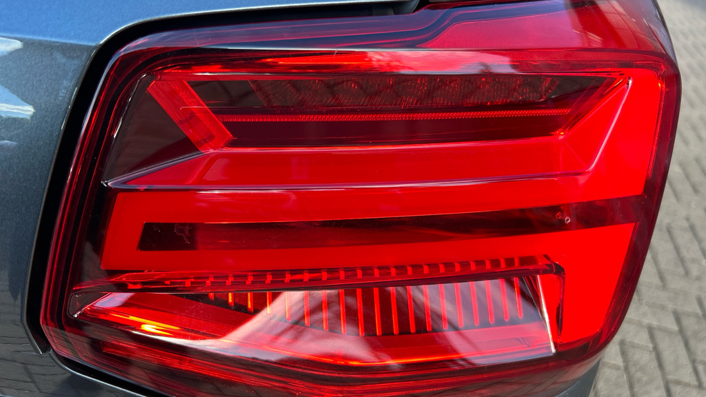 Audi Q2 Black Edition Black #35