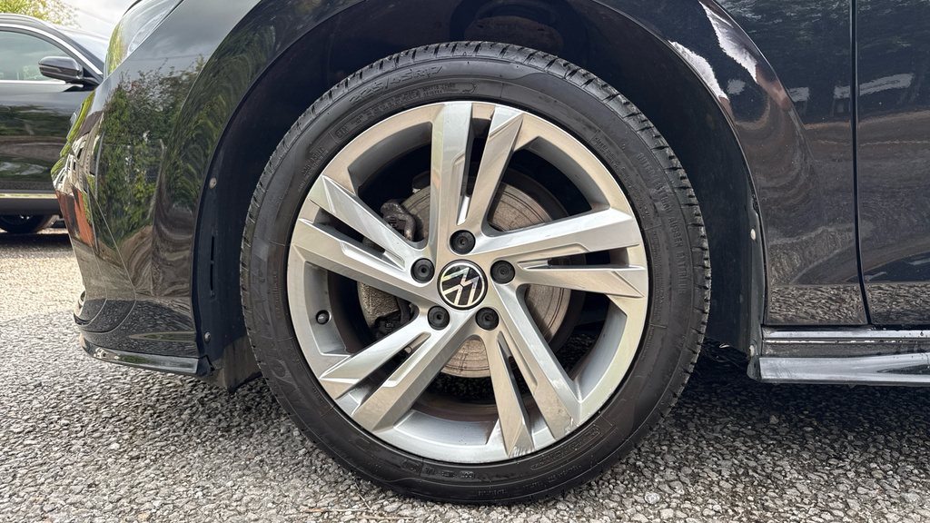 Volkswagen Golf 1.5 Tsi Life White #25