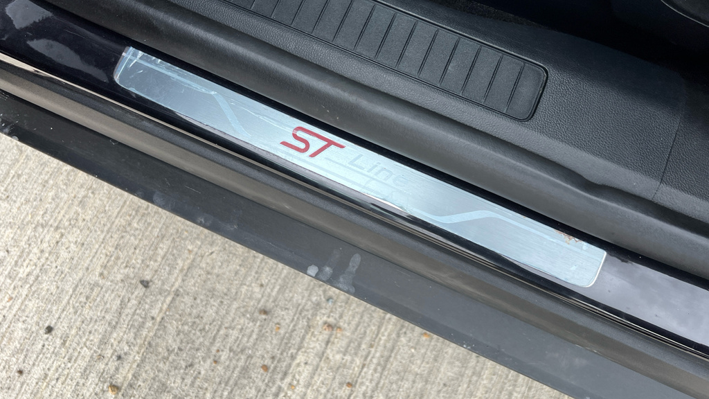 Ford Kuga Active Phev Silver #35