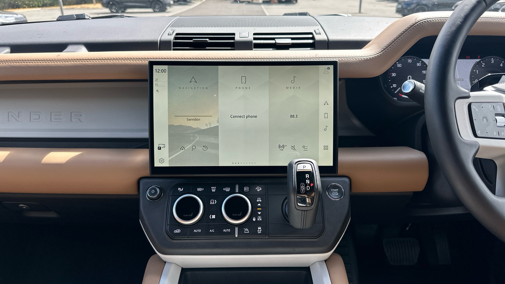 Land Rover Defender Octa  #11