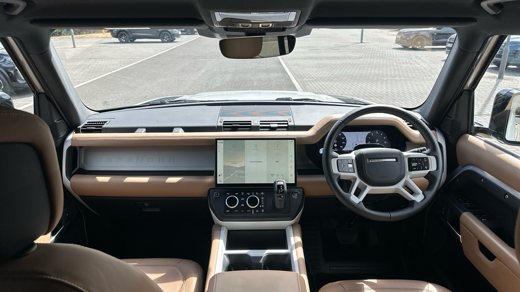 Land Rover Defender Octa  #23