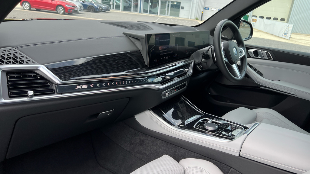 BMW X5 M Suv Grey #10