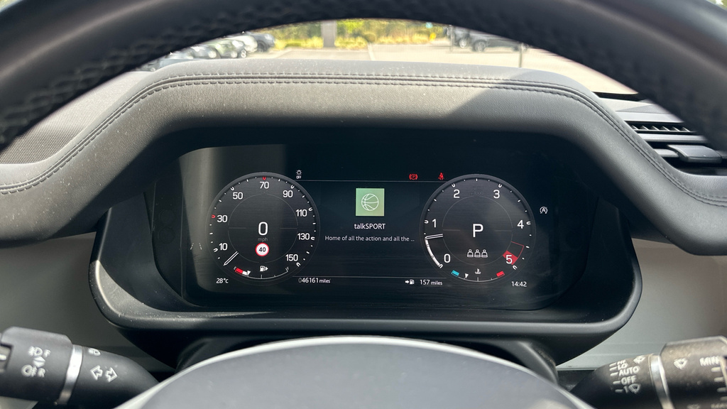 Land Rover Defender Ariya Evolve Green #12