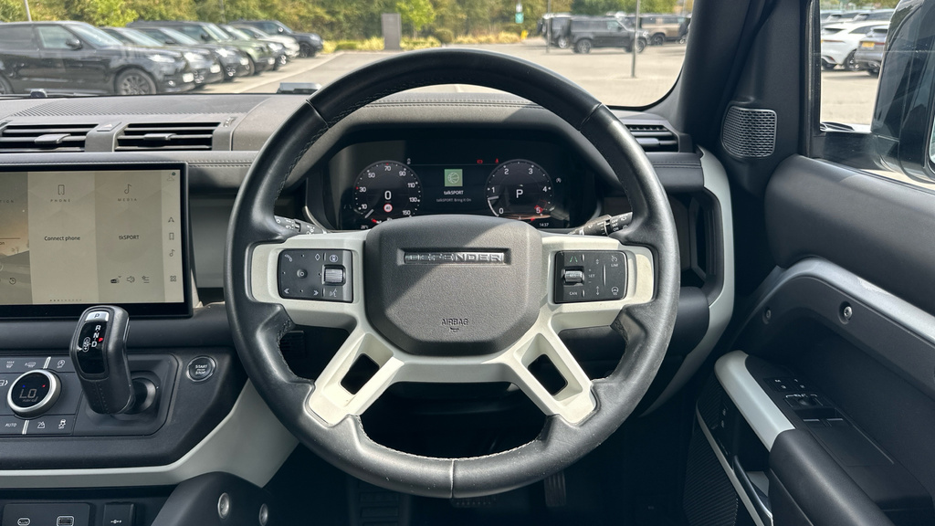 Land Rover Defender Ariya Evolve Green #27