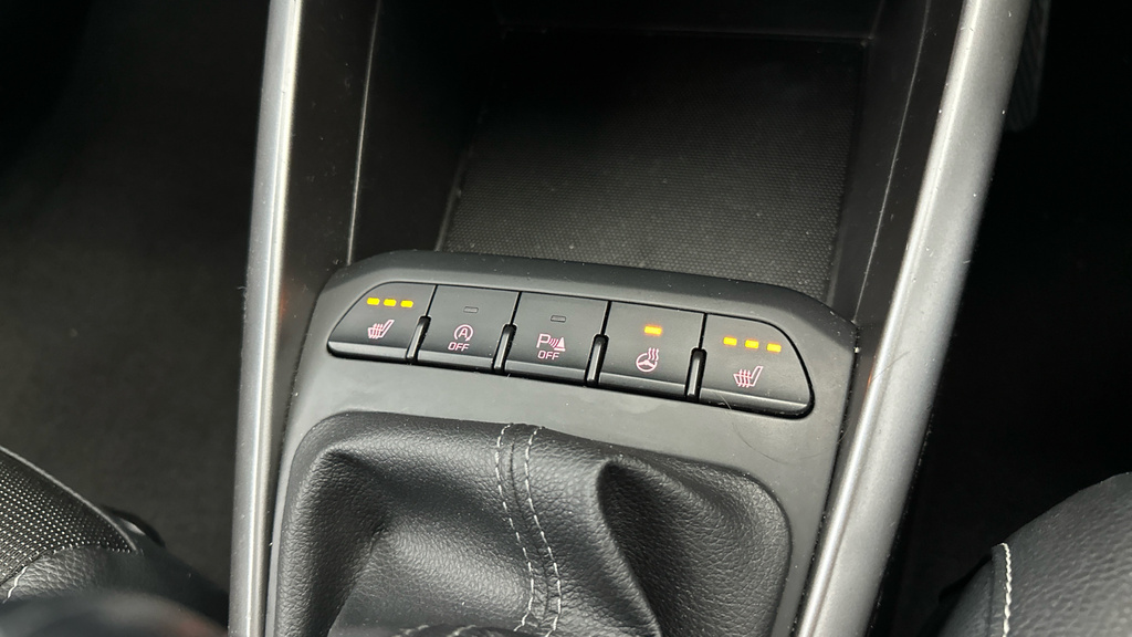 Kia RIO Hatchback Grey #11
