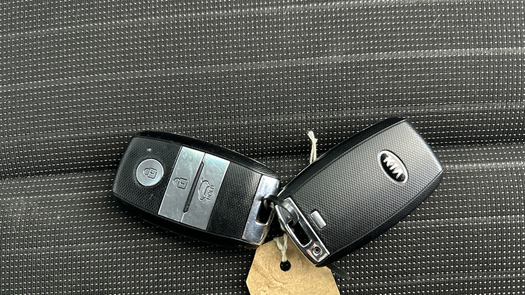 Kia RIO Hatchback Grey #10