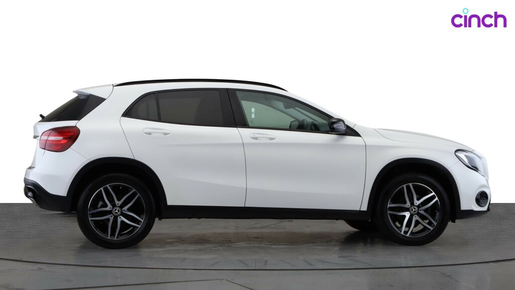 Mercedes-Benz GLA Class Gla 220 Amg Line Premium D 4Matic Grey #2