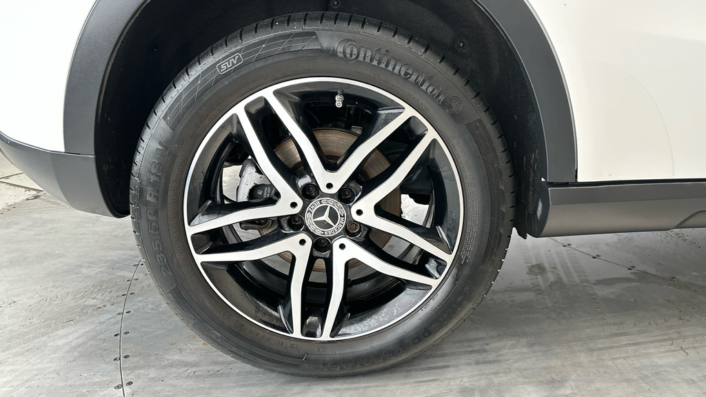 Mercedes-Benz GLA Class Gla 220 Amg Line Premium D 4Matic Grey #23