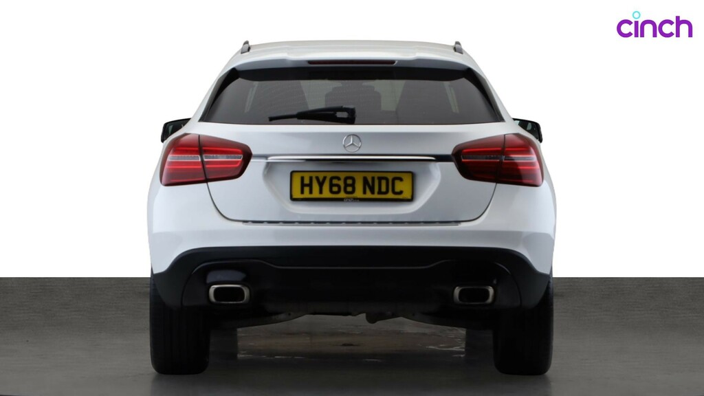 Mercedes-Benz GLA Class Gla 220 Amg Line Premium D 4Matic Grey #4