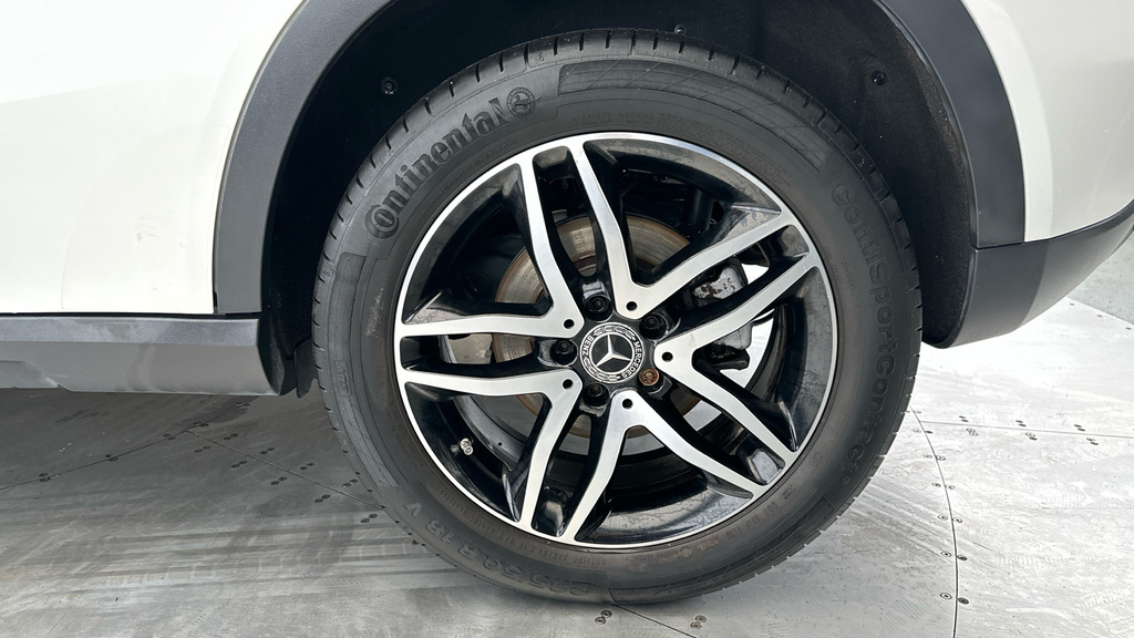 Mercedes-Benz GLA Class Gla 220 Amg Line Premium D 4Matic Grey #22