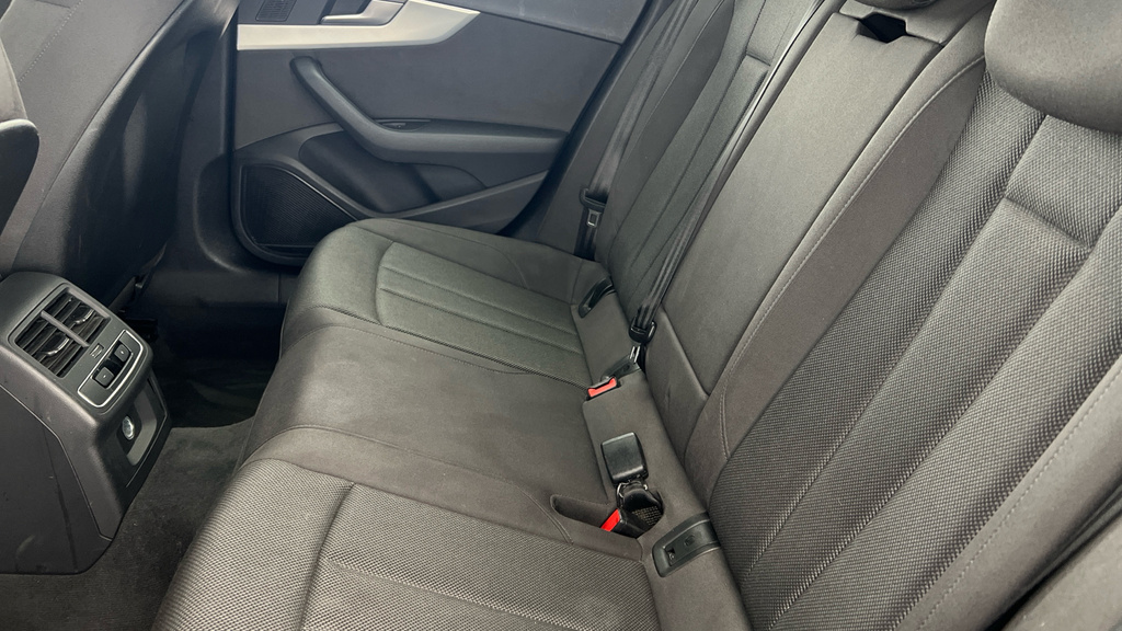 Audi A4 Avant Tdi Technik Black #25