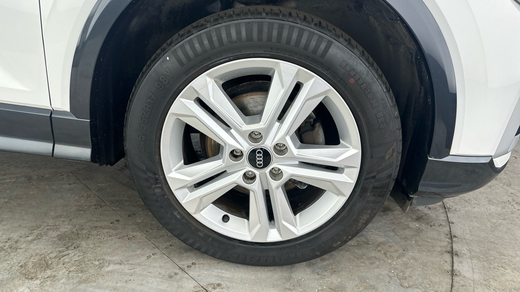 Audi Q2 S Line White #26