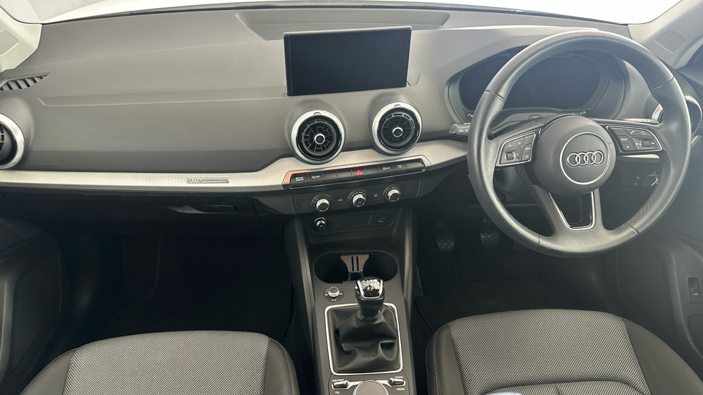 Audi Q2 S Line White #11
