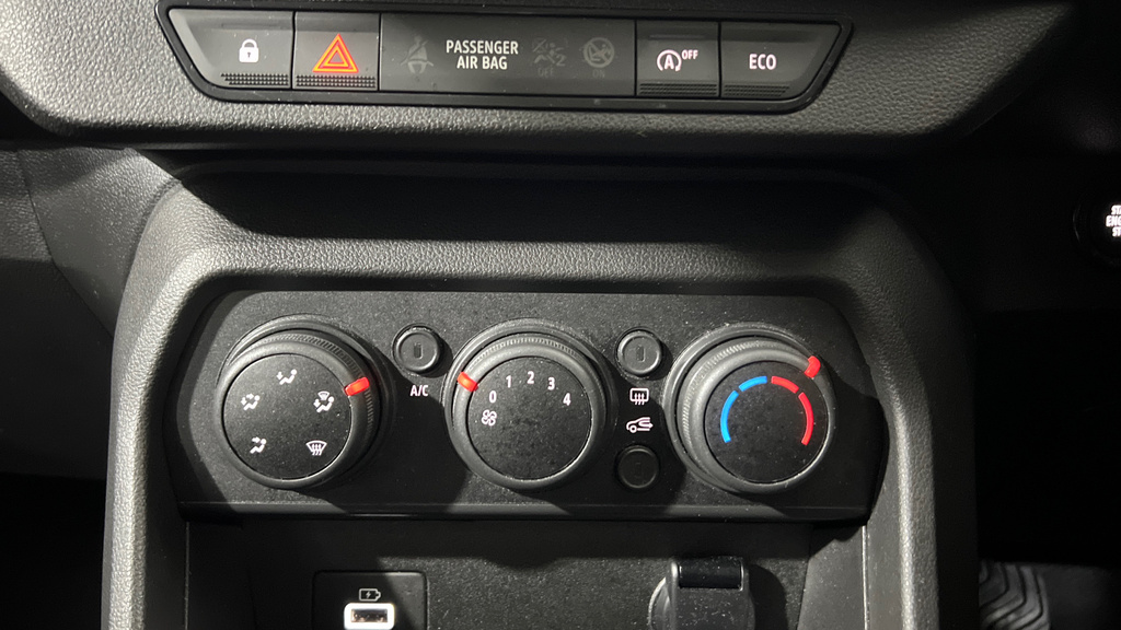 Dacia Sandero Stepway Hatchback Black #33