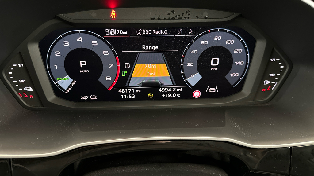 Audi Q3 Technik Grey #19