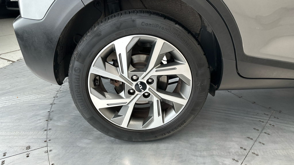 Kia Stonic Shadow Blue #26