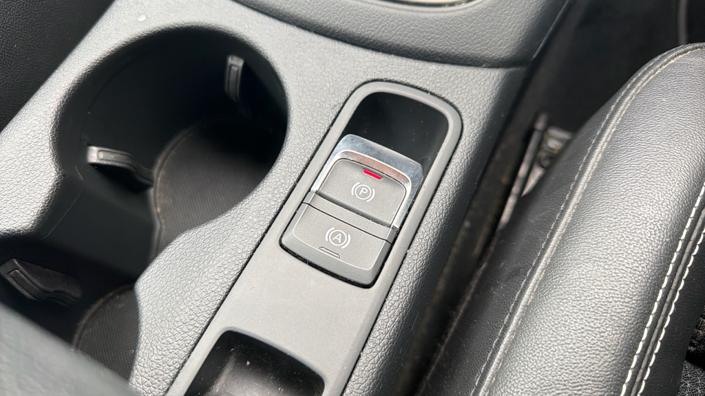 Audi Q3  Silver #14