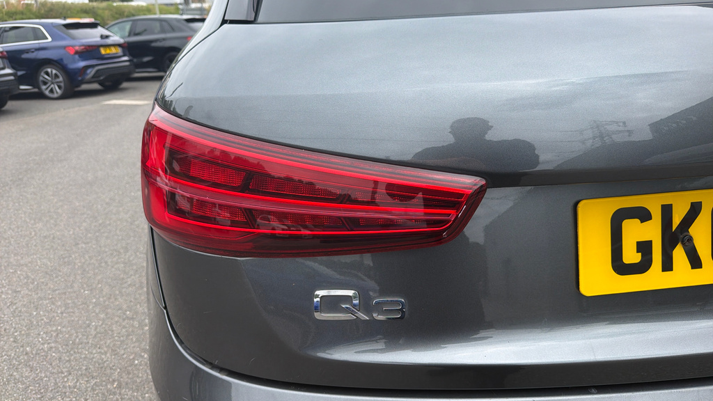 Audi Q3  Silver #38