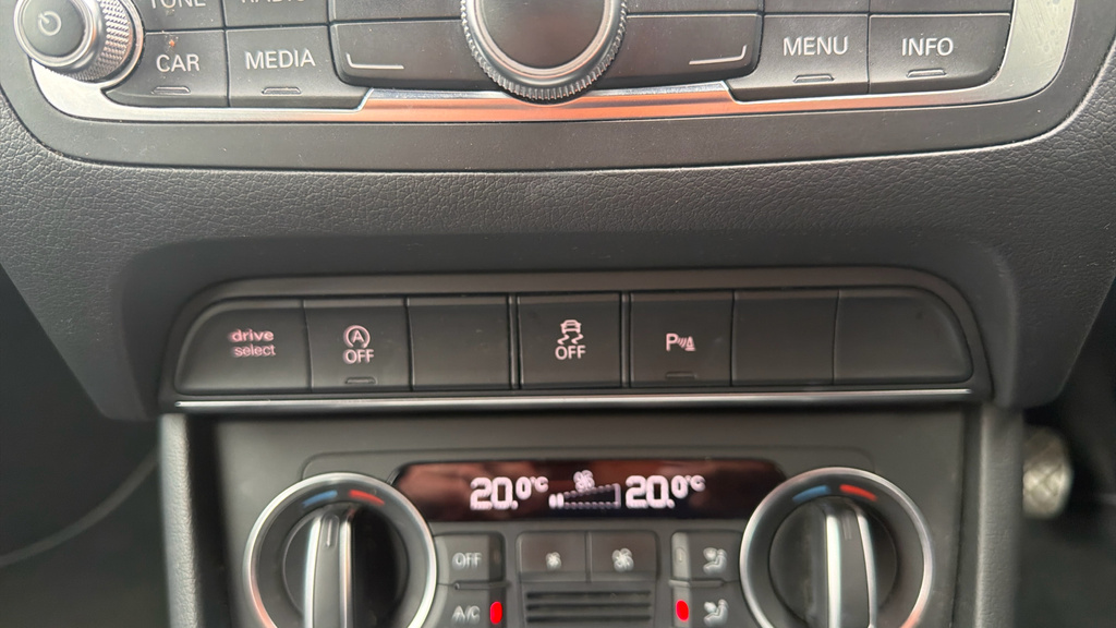 Audi Q3  Silver #44