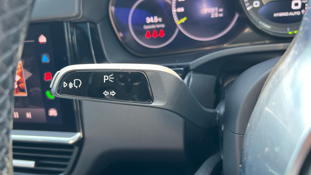Porsche Cayenne V6 Automatic White #36