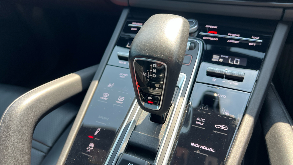 Porsche Cayenne V6 Automatic White #39