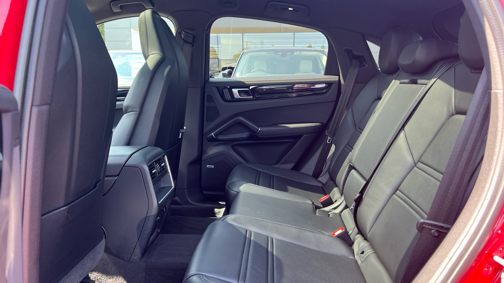 Porsche Cayenne V6 Automatic White #24
