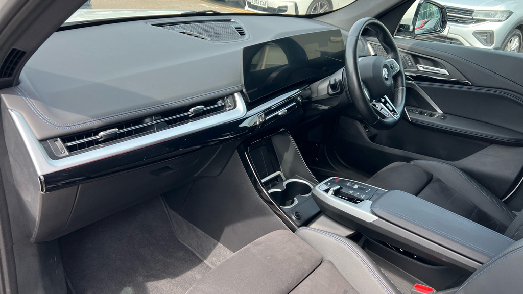 BMW X1 2.0 Sdrive18d Se Black #13