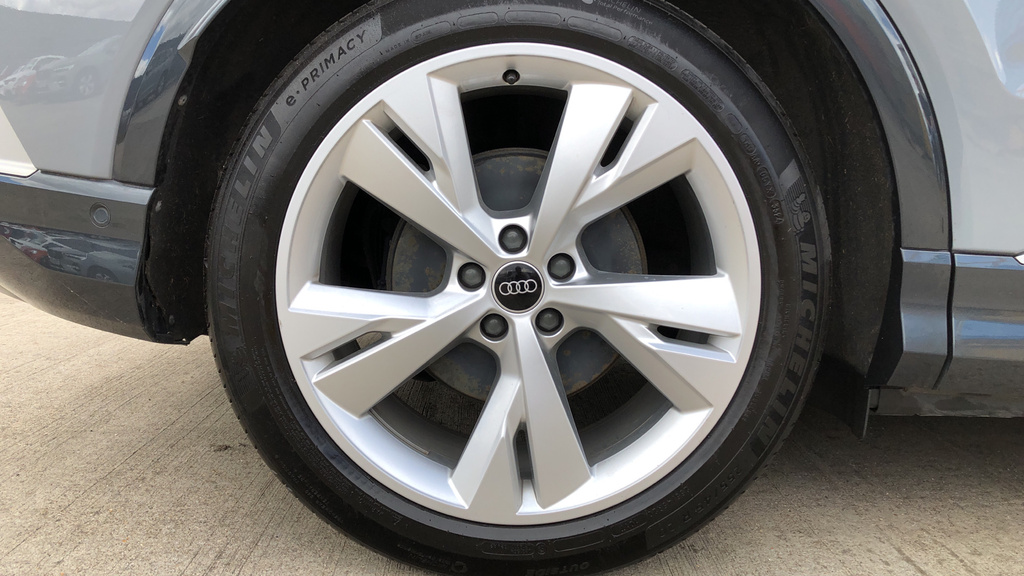 Audi Q4 E Tron Suv Black #34