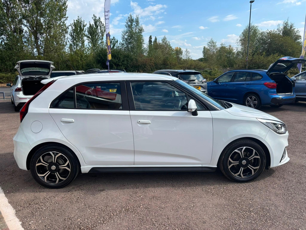 MG MG3 1.5 Vti-tech Excite Euro 6 Ss VU72UTJ White #3