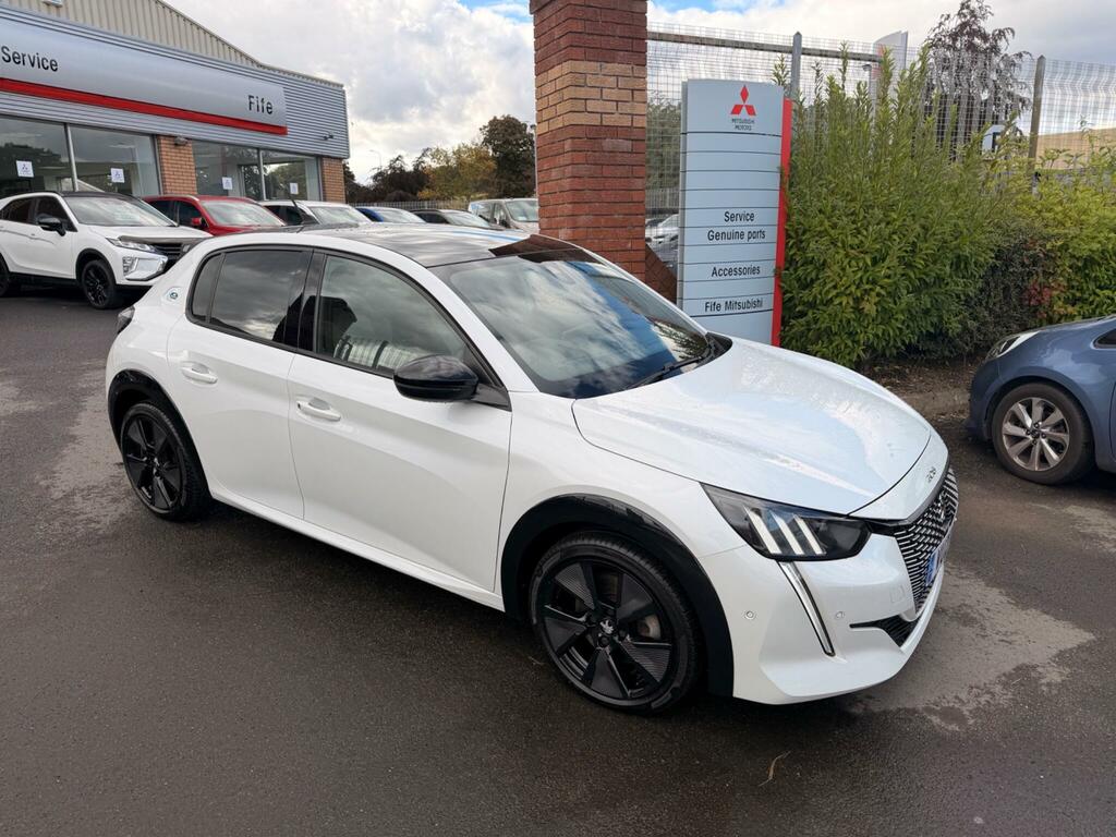 Peugeot e-208 50Kwh Gt Premium White