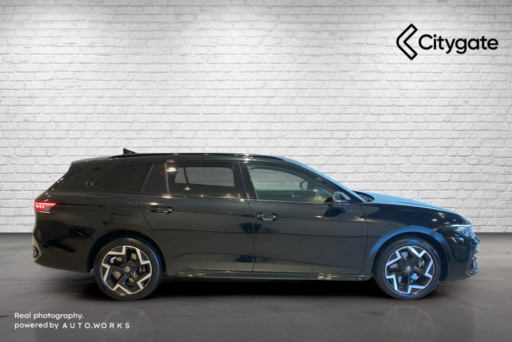 Volkswagen Passat R-line 1.5 Tsi Ehybrid 272Ps 6-Speed Dsg Black #4