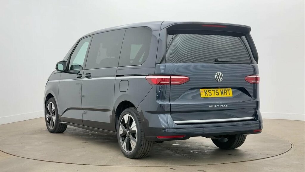 Volkswagen Multivan Style Standard 150 Ps 2.0 Tdi 7-Speed Dsg Blue #3