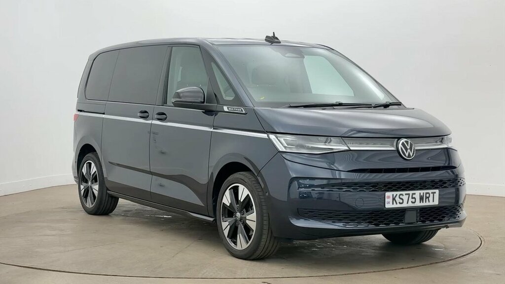 Volkswagen Multivan Style Standard 150 Ps 2.0 Tdi 7-Speed Dsg Blue