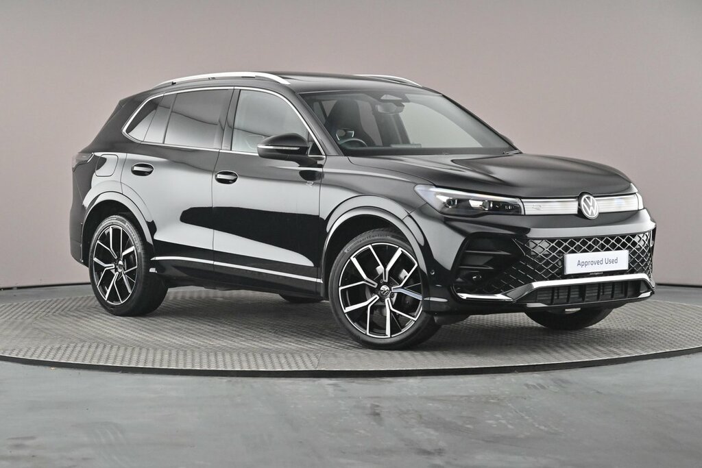 Volkswagen Tiguan R-line 1.5 Etsi 150Ps 7-Speed Dsg Black