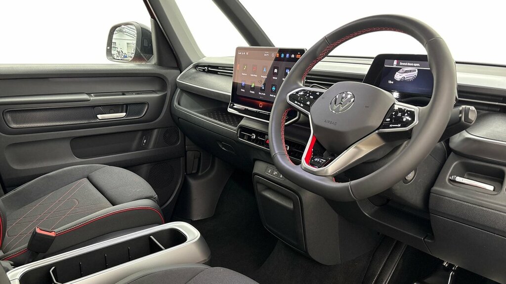 Volkswagen ID.Buzz Gtx 4Motion 7-Seat Lwb 340 Ps 86 Kwh Pro Red #6