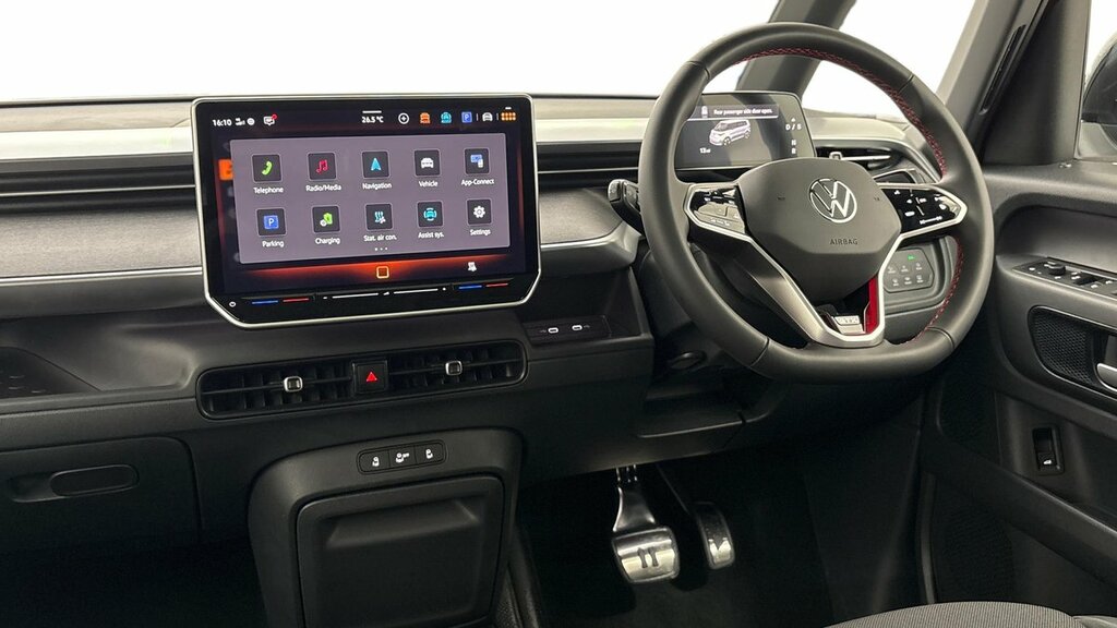 Volkswagen ID.Buzz Gtx 4Motion 7-Seat Lwb 340 Ps 86 Kwh Pro Red #2