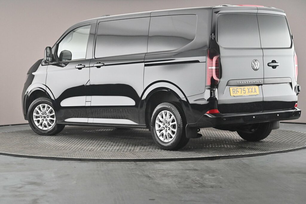 Volkswagen Transporter T32 Panel Van Commerce Pro Swb 170 Ps 2.0 Tdi 8Sp RF75XXA Black #3