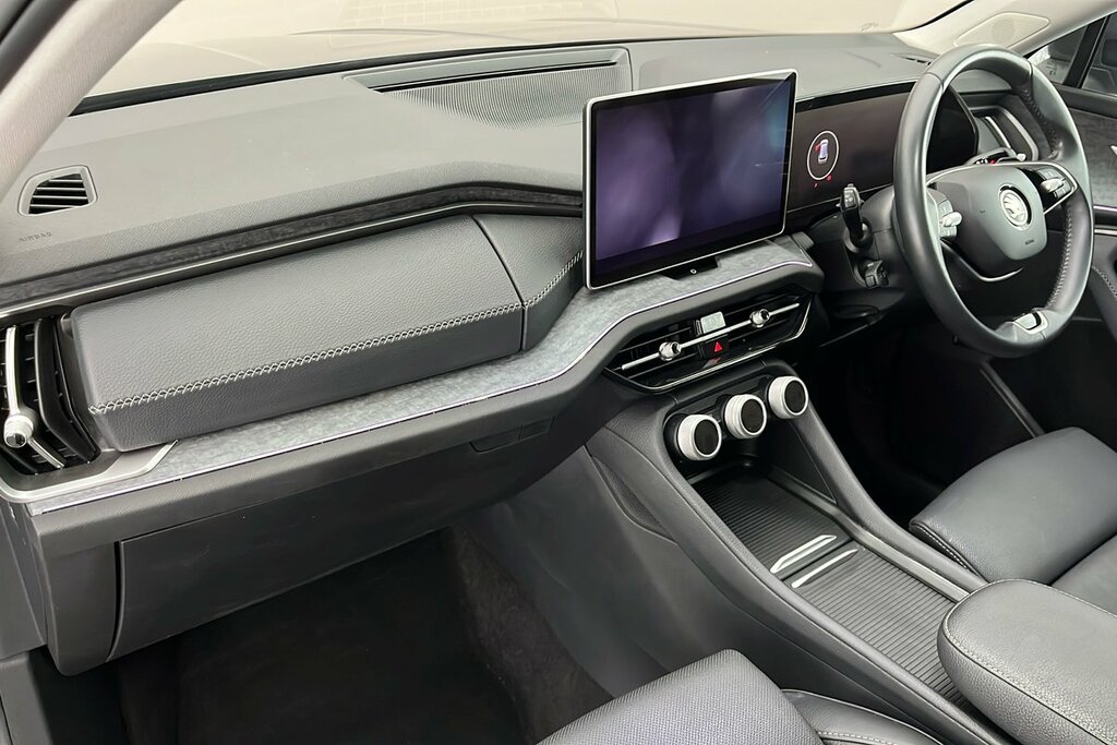 Skoda Kodiaq Se L 7 Seats 2.0 Tdi 150 Ps Dsg Grey #2