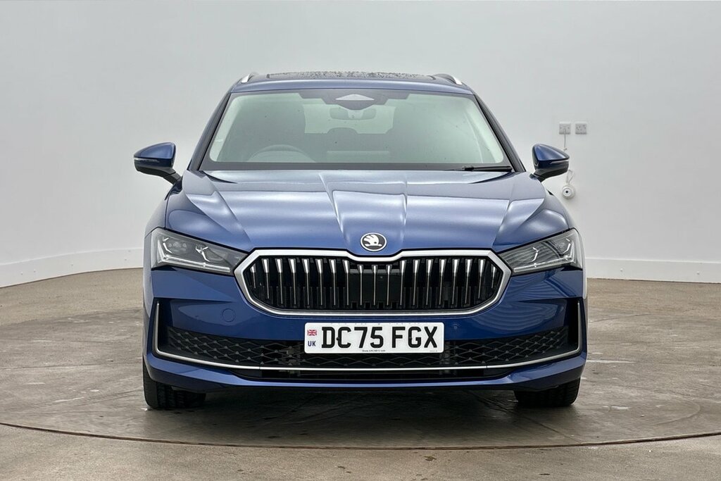 Skoda Superb Se Technology White #7