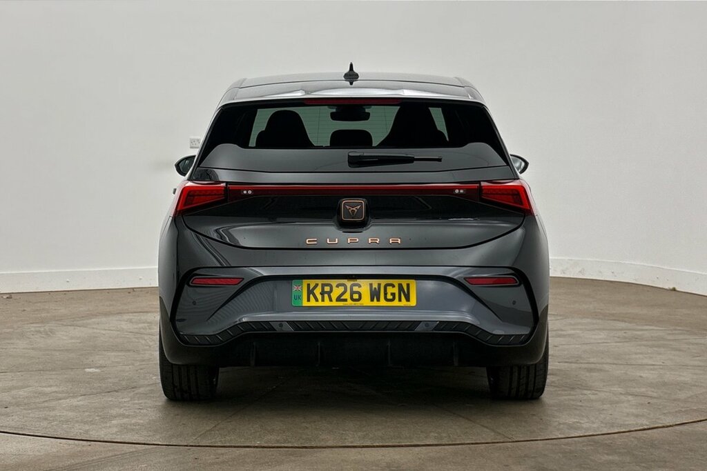 Cupra Born E-boost 79Kwh V1 Silver #8