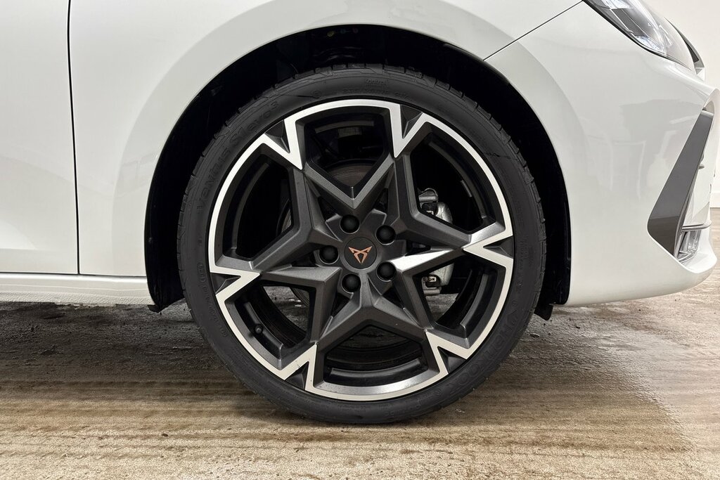 Cupra Leon V2 1.5 Etsi 150 7-Speed White #5
